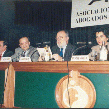 mesa-redonda-sanciones-penales-por-el-incumplimiento-de-medidas-y-efectos-2o-encuentro-de-la-asociacion-espanola-de-abogados-de-familia-madrid-marzo-1995